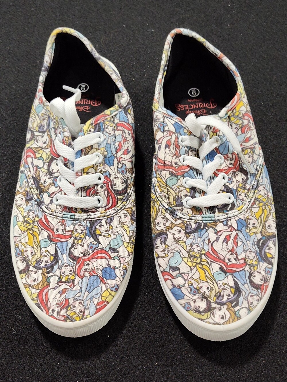 Disney Princesses Canvas Shoes Lace Up White  Flats, Size 9, All Over Princesses